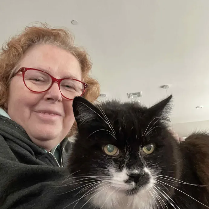 Loving Mature Cat Sitter Ready To Help