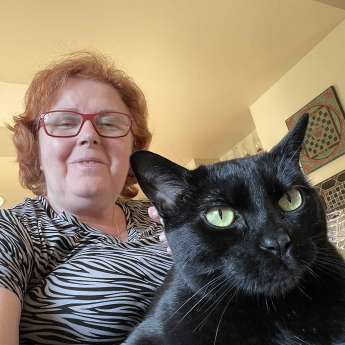 Loving Mature Cat Sitter Ready To Help